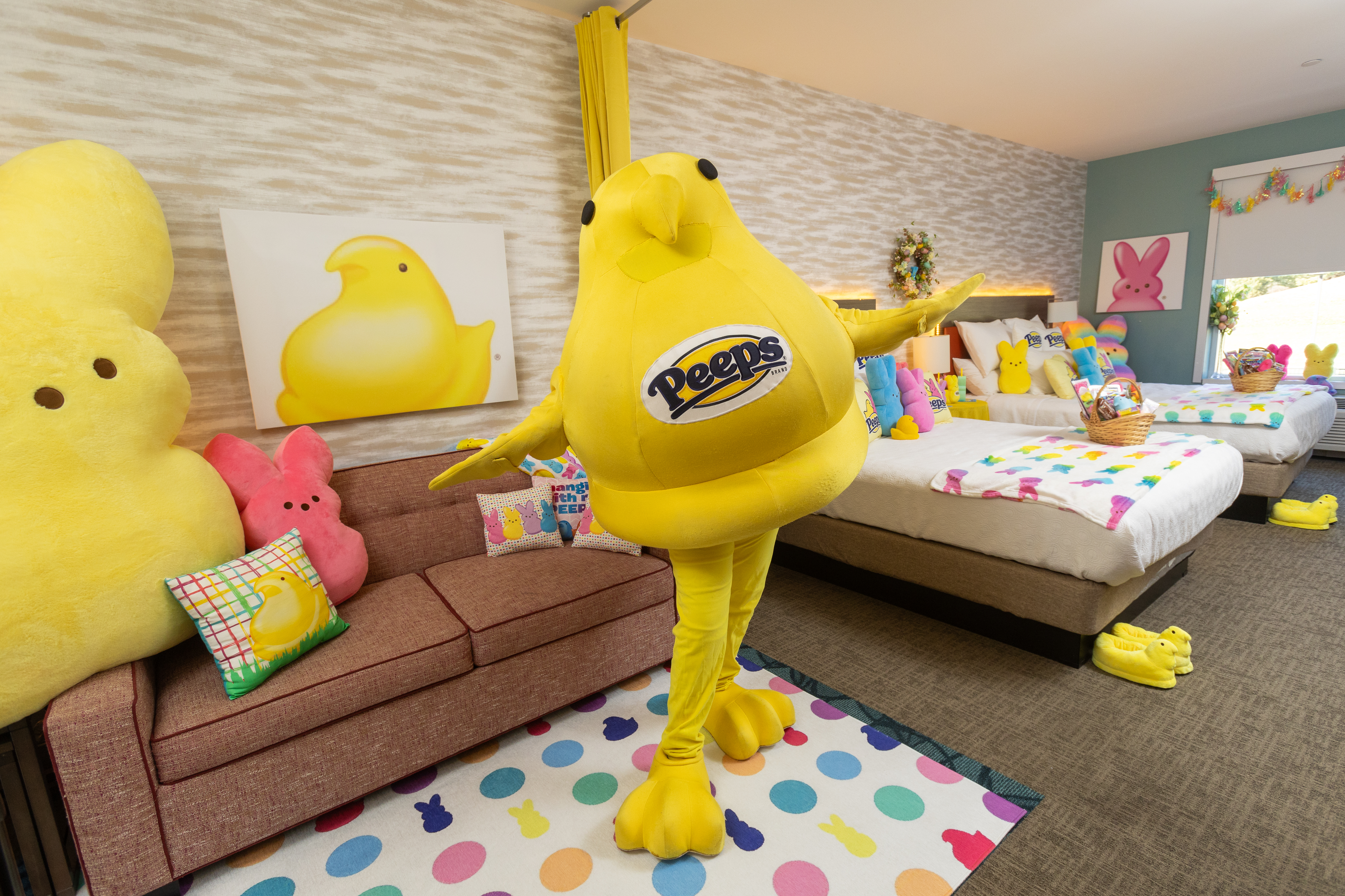 High Hotels PEEPS Suite